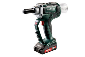 METABO NP 18 LTX BL 5.0 (619002500) BATERIJSKA PIŠTOLA ZA SLEPO KOVIČENJE